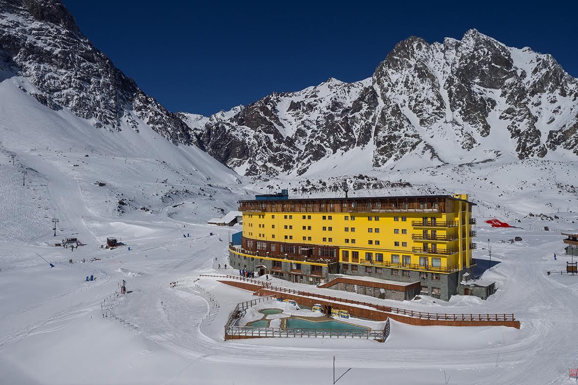 Hotel Portillo hero image