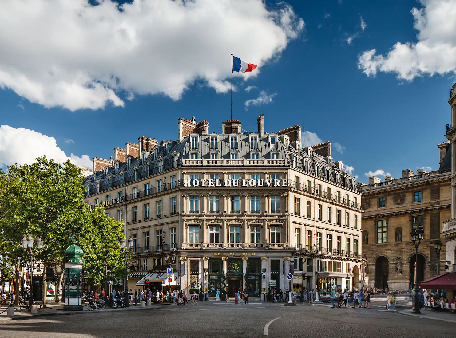 Grand Hotel du Louvre hero image