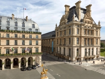 Hôtel Regina Louvre, Paris image