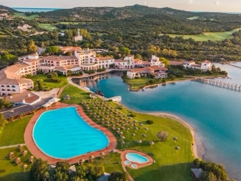 Cala di Volpe hotel image