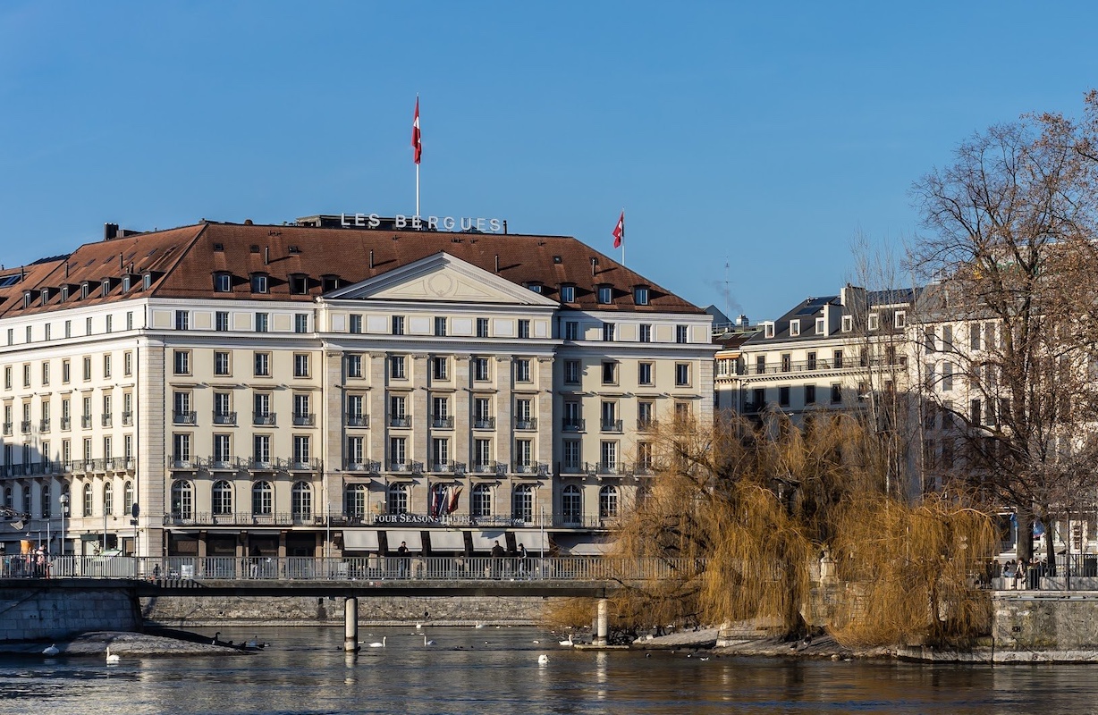 Four Seasons Hotel des Bergues Geneva hero image